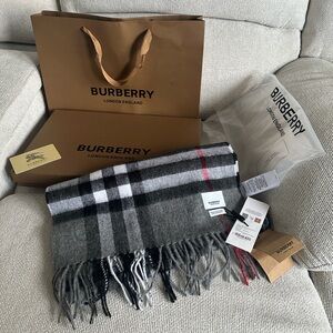 Burberry scarf